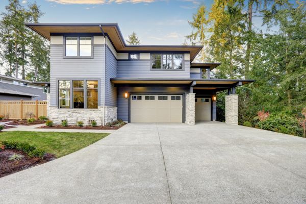 Cracked Driveway Replacement in Renton