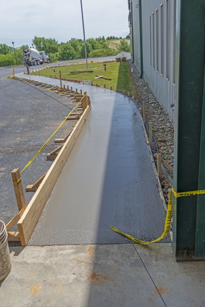 Concrete Sidewalk Paving in Renton